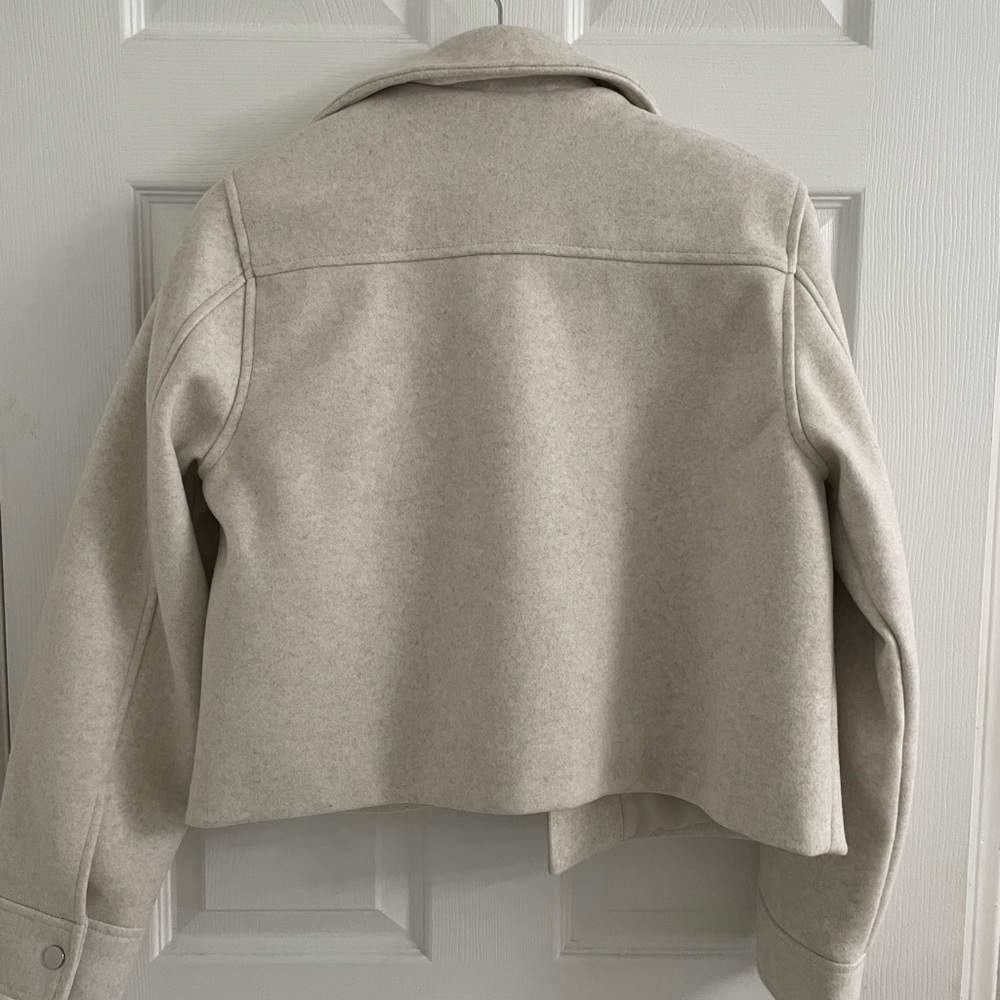 Zara cropped jacket - Picture 3 of 3